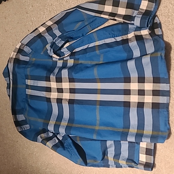 Selling Burberry kids shirt in good condition - Picture 3 of 3